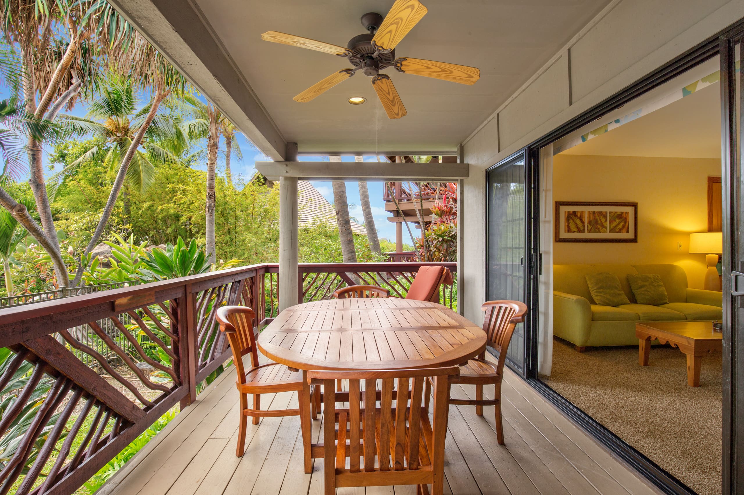 Condo in Kailua-Kona · ★4.9 · 2 bedrooms · 2 beds · 2 baths - Image 14