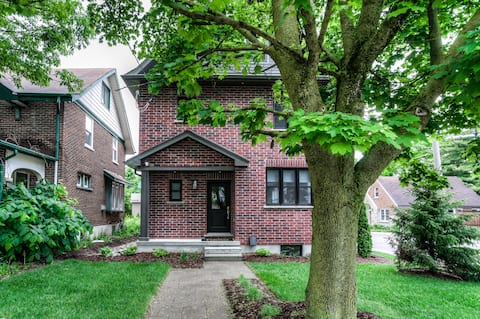 Luxury Home in Uptown Waterloo