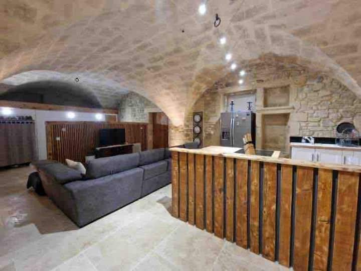 Beaucaire: 
Loft Ravissant - Tarascón
