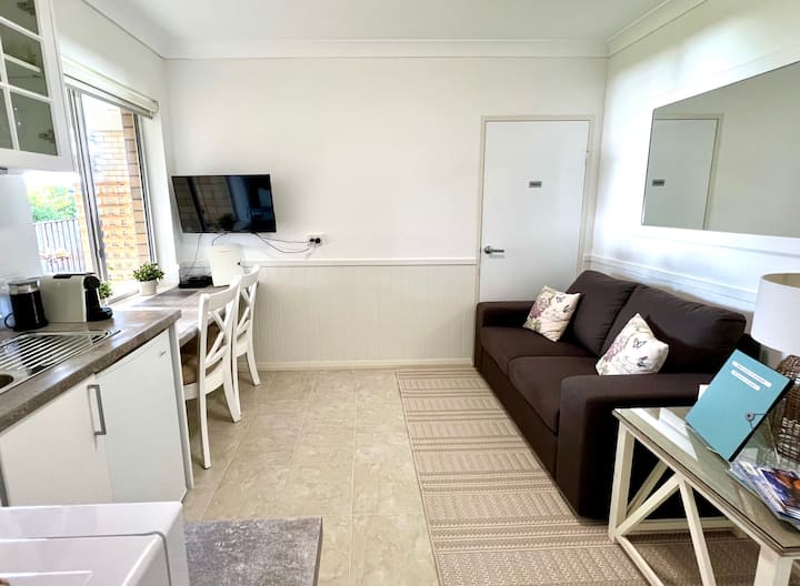 Tranquil Retreat With Waterviews Central Coast Nsw - Central Coast