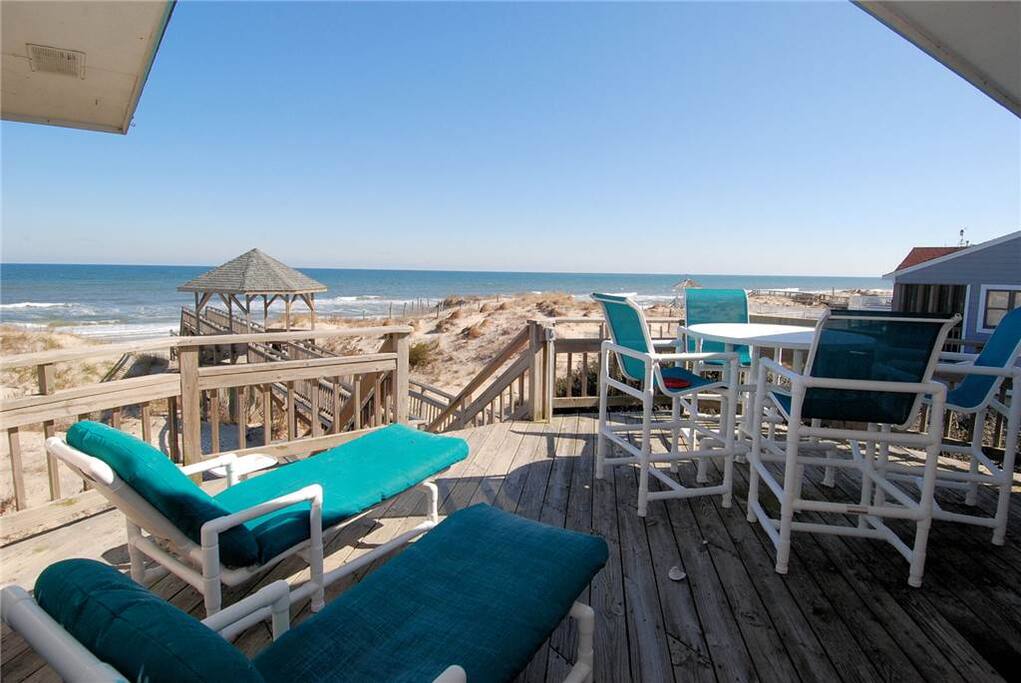 Chair,Furniture,Balcony,Deck,Porch