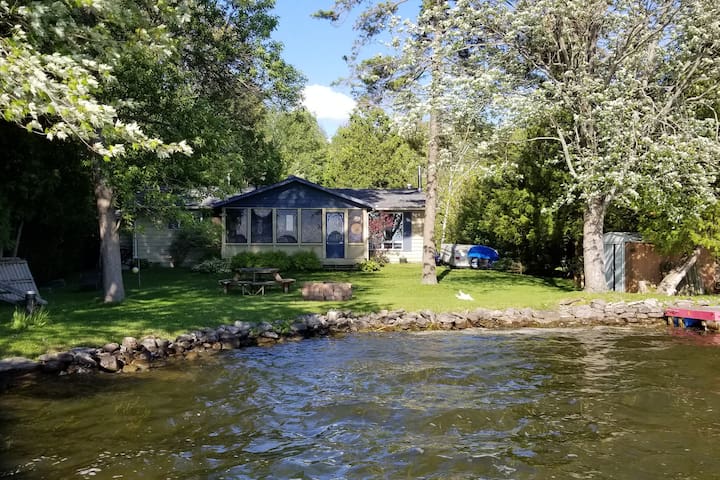 Airbnb Chemong Lake Vacation Rentals Places To Stay