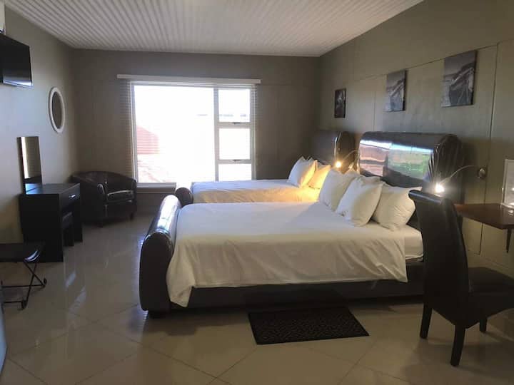 Семејна соба 