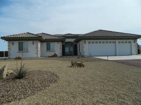 Falcon Manor 3000 sq ft