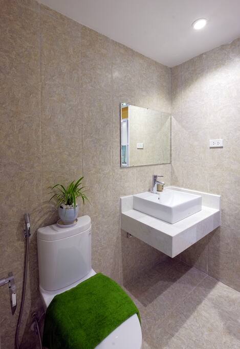 Full equipped bathroom