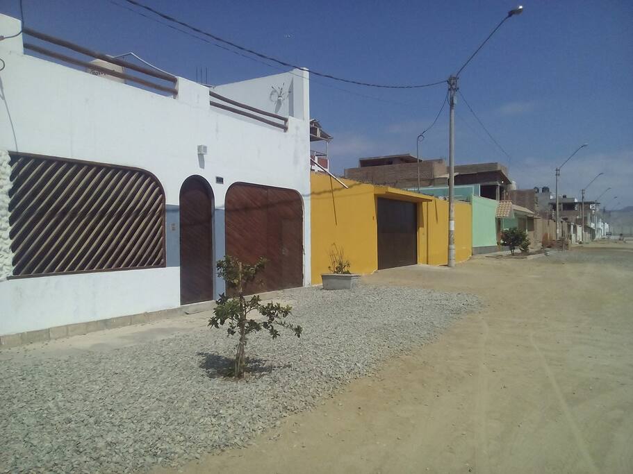 Frontis de la casa mirando al océano Pacifico.