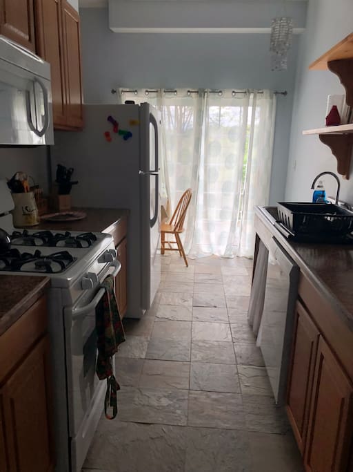 Kitchen and main entrance