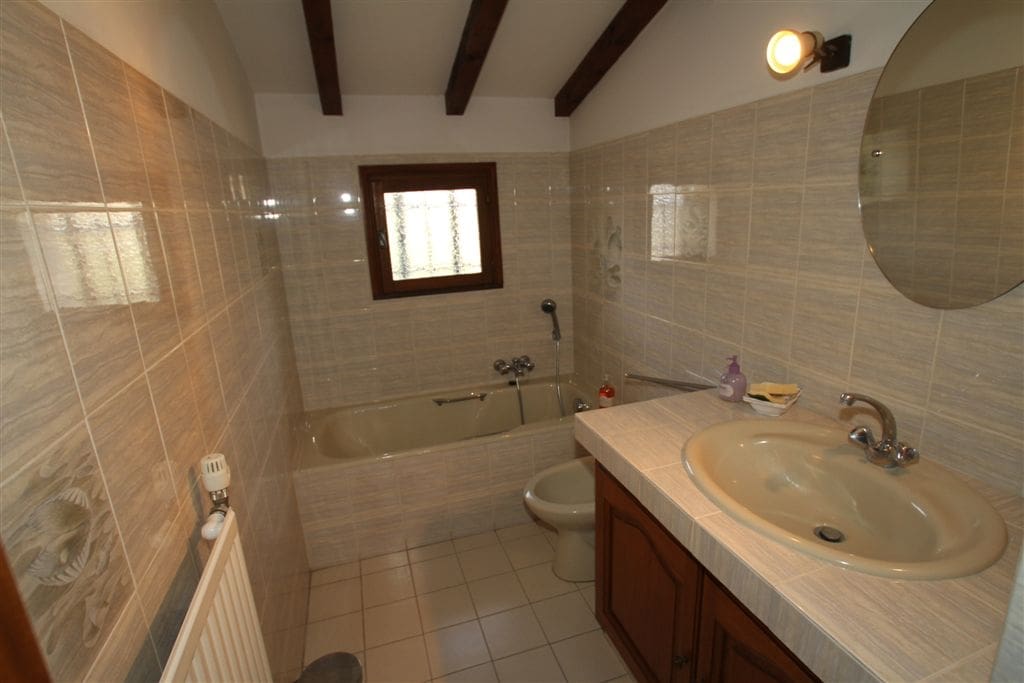 Salle de bains et wc privés indépendants de la chambre