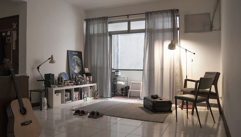 Taiwan University（NTU）, Gongguan MRT. / Room A