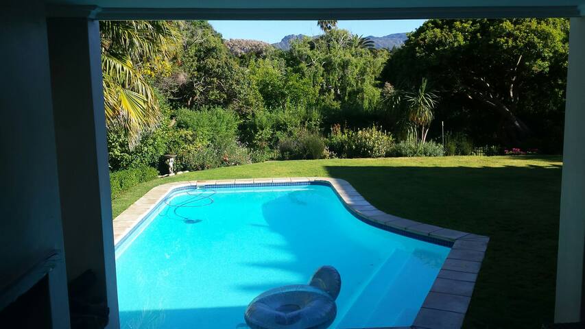 Tokai Villa Open plan outdoor living gallery image 2