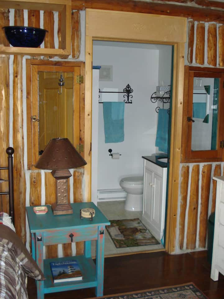 The Cottage at Silver Leaf Vineyard Cabins for Rent in Suttons Bay