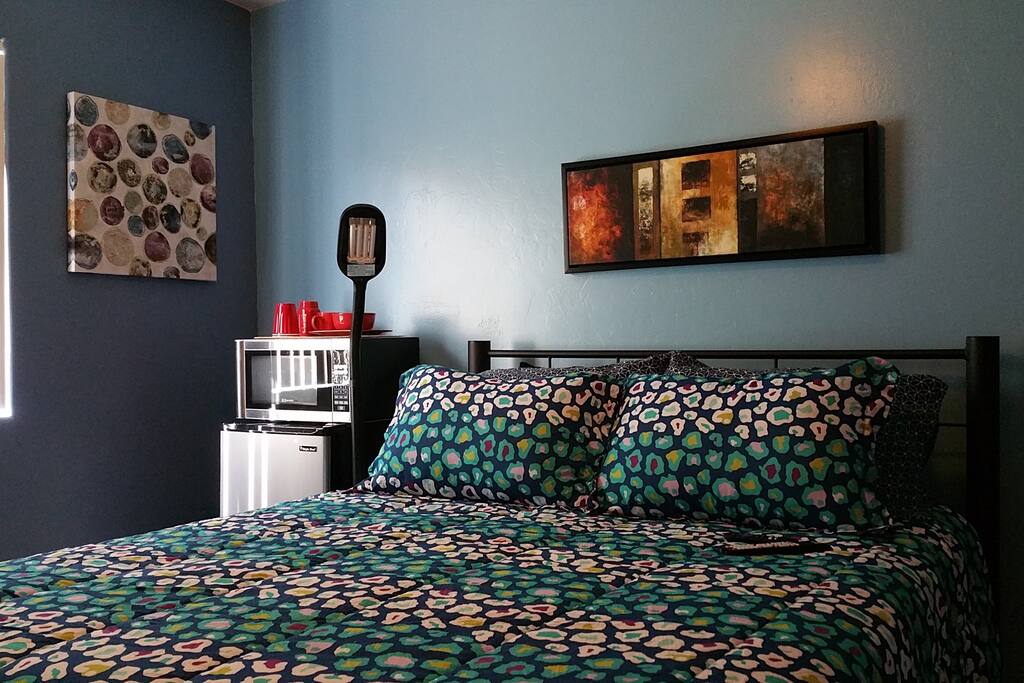 Gooseneck reading light plus small appliances in the room...