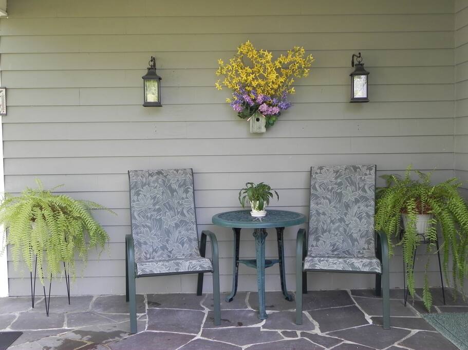 Guests' outdoor sitting area