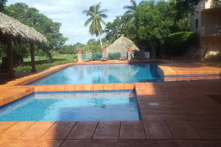 Departamento remodelado con AlbercayCancha deTenis