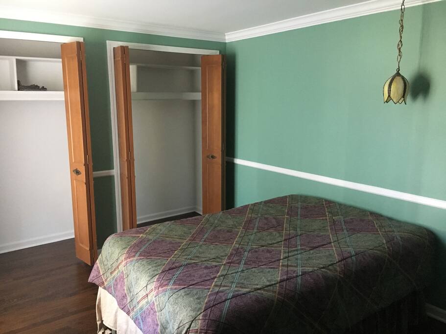 Bedroom with double bed