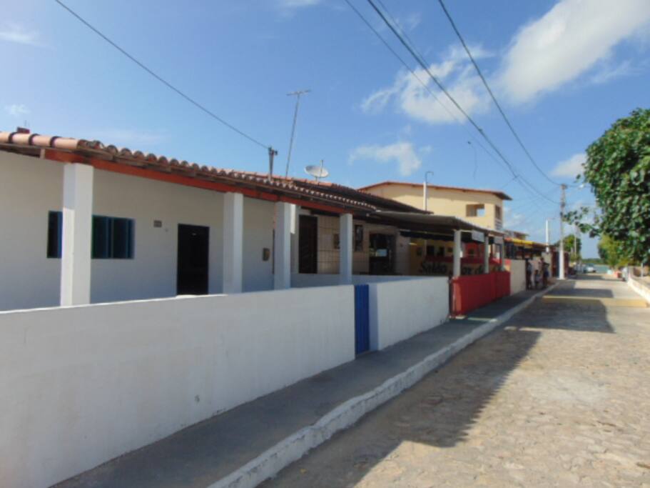 Localizada a apenas 50 metros do ponto de desembarque