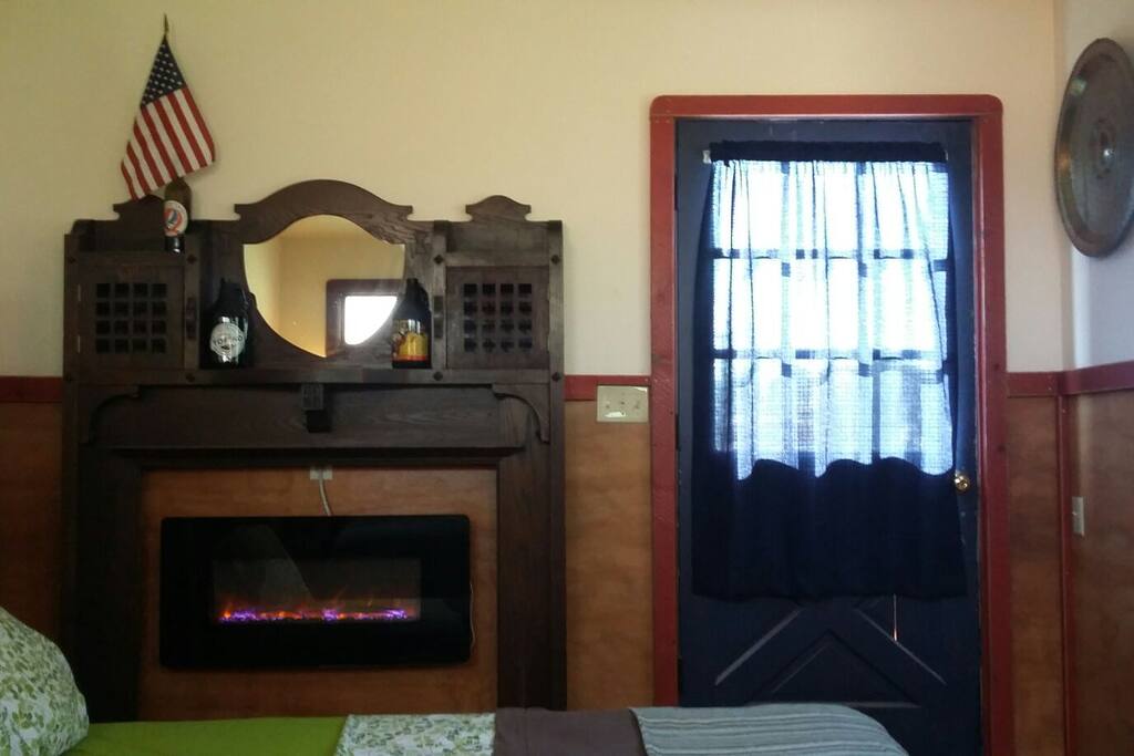 Very nice Electric Fireplace Heater.