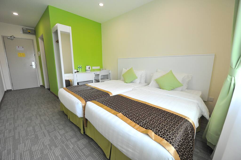 Twin Bedroom 2
