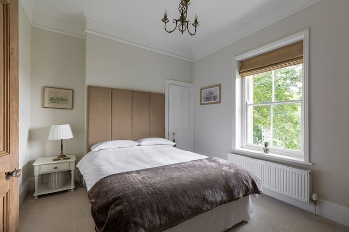 First floor Double bedroom