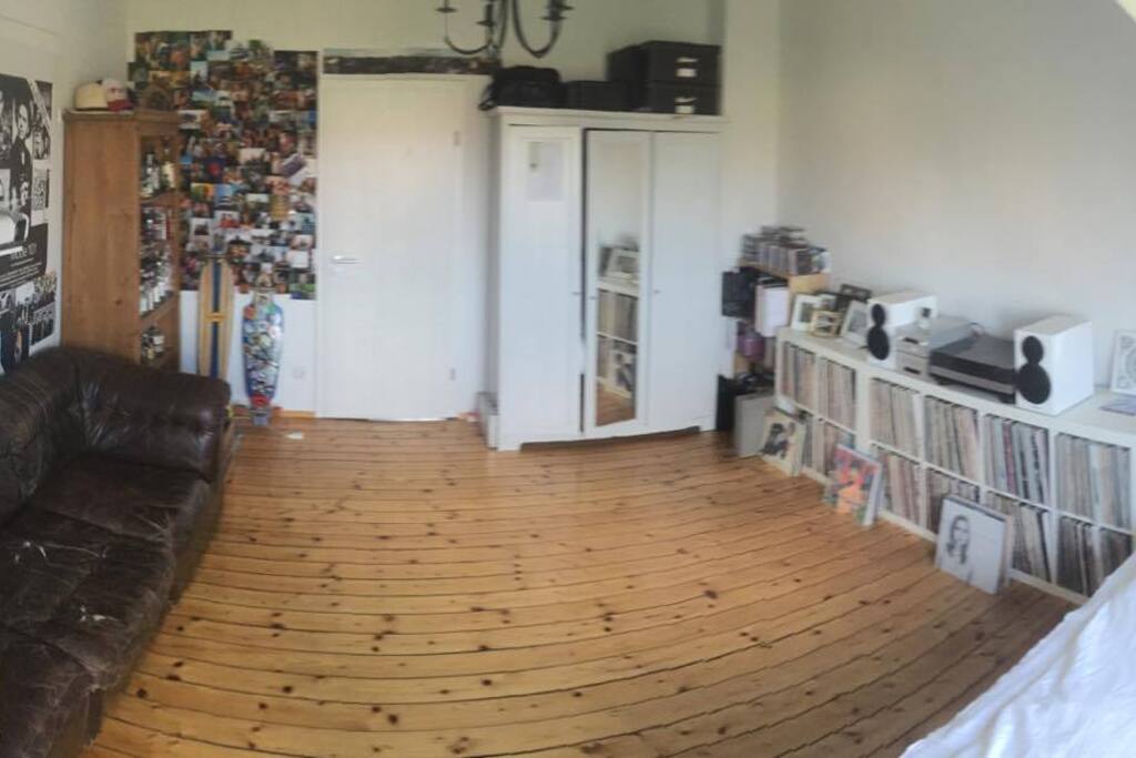 Dein privates Zimmer / your private room