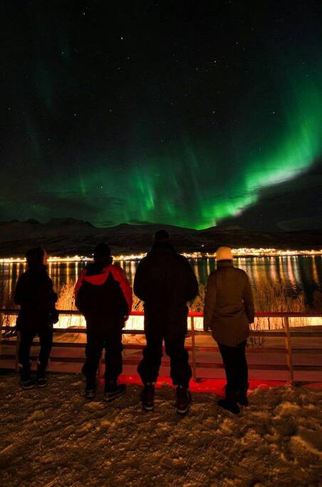 Northern lights lookout from the cabin-deck, to the north.