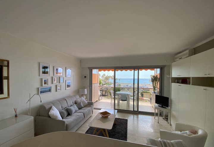 Golfe Juan:joli Studio Face Plage Et Vieux Port - Vallauris