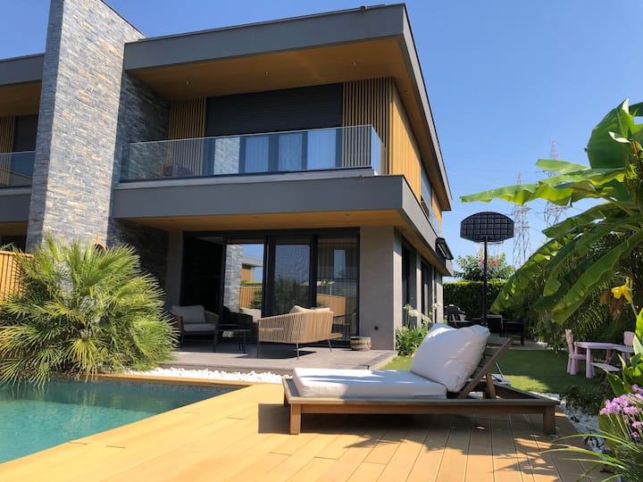 Yalı Holiday Rentals & Homes İzmir, Türkiye Airbnb