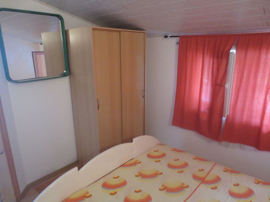 Double bed bedroom