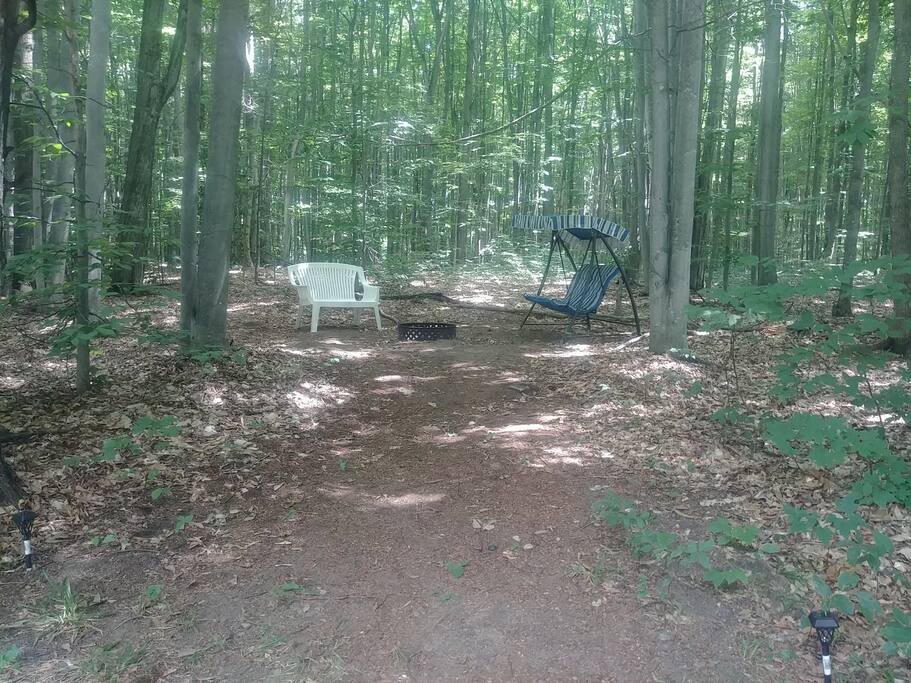 Fir ring with benches (wood not provided)