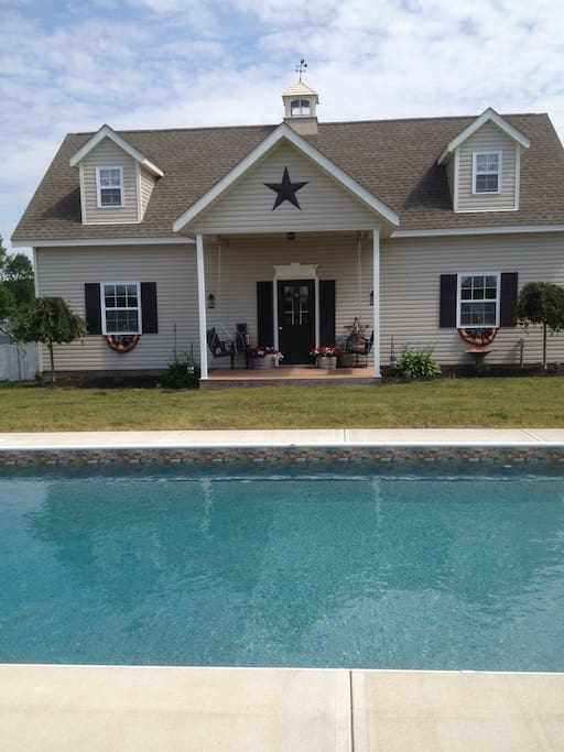 Pool/guest house