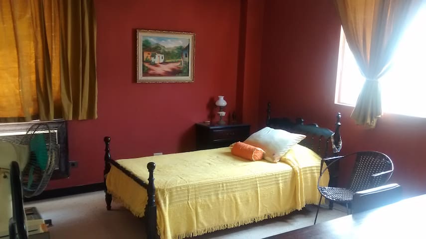 Independent room excellent location