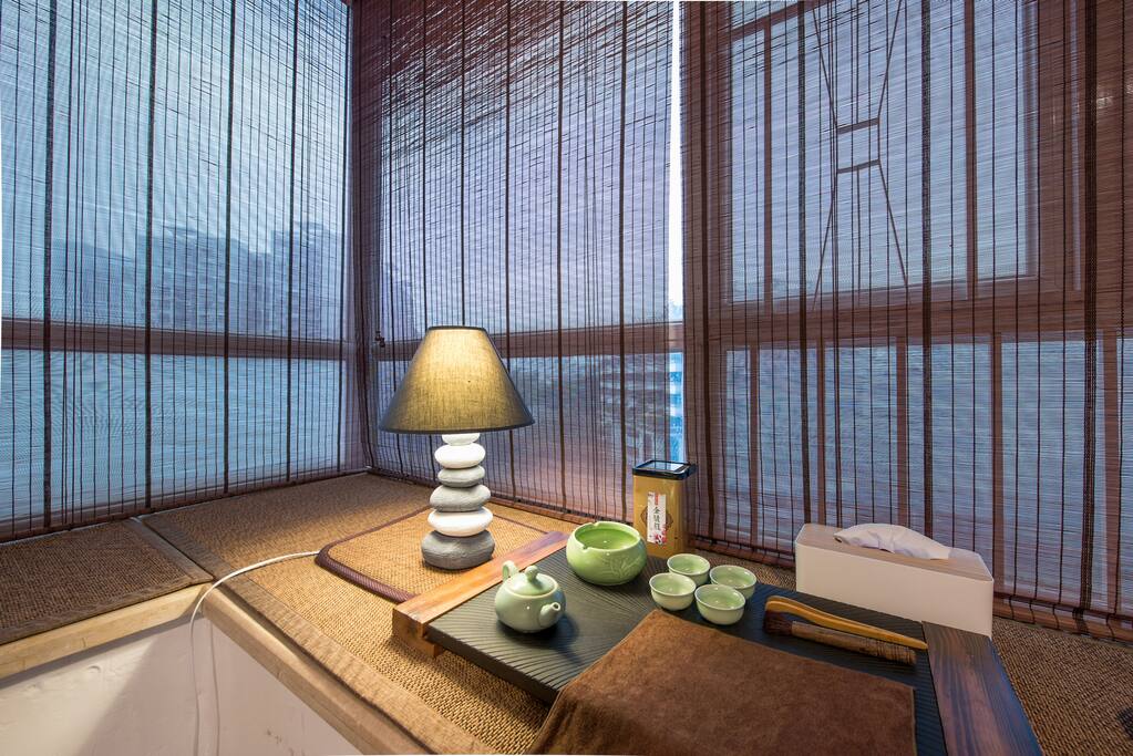 主卧飘窗台