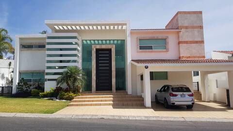 Beautiful Residence in Lomas de Coyococ, Morelos