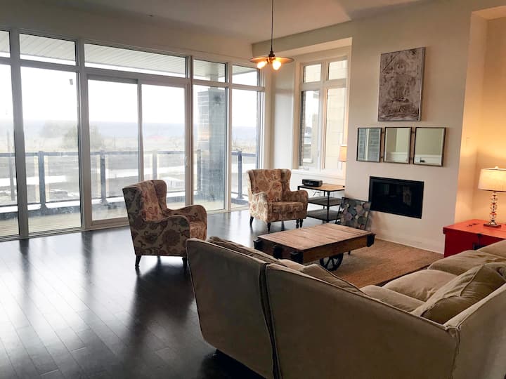 Top 12 Airbnb Vacation Rentals In Bowmanville, Canada Updated 2024