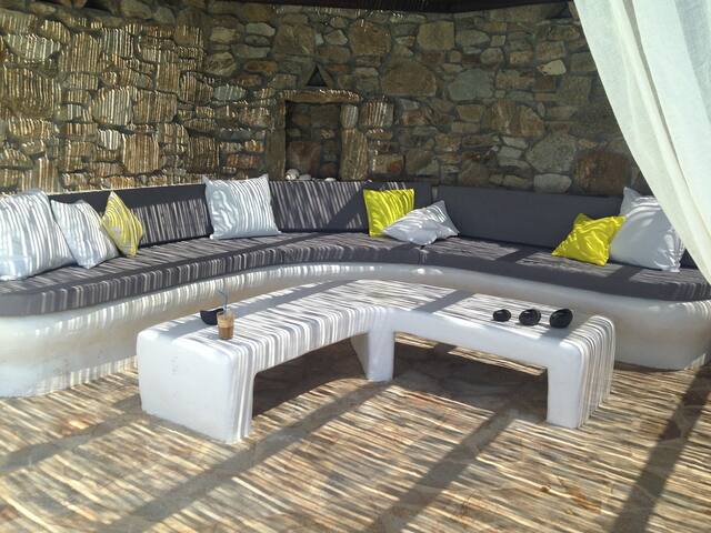 Amazing view-5 bedroom villa in Choulakia gallery image 5