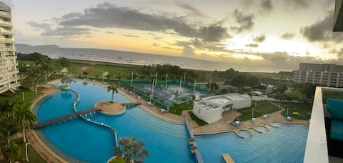 Frente a la playa cerca de caracas bello apto