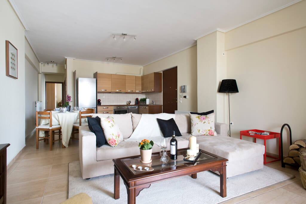 A Home from Home, 5 minute walk to Metro Apartments for Rent in