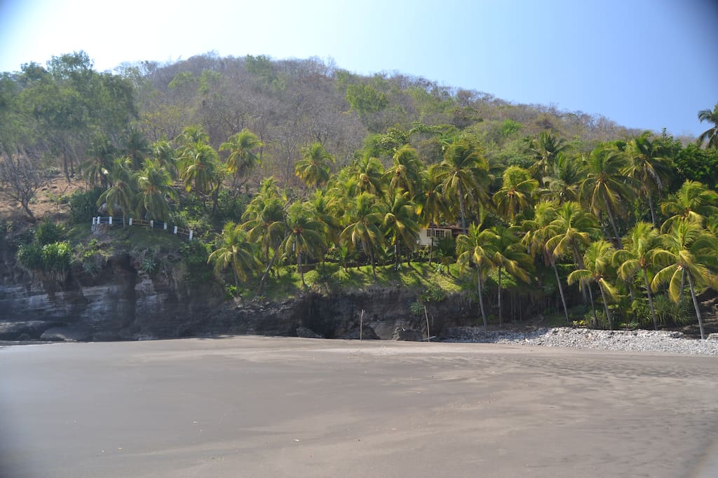 La Perla Beach House "La Perla" Beach Property