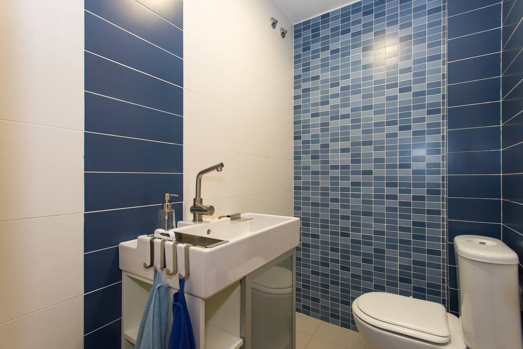 Cuarto de baño planta baja.