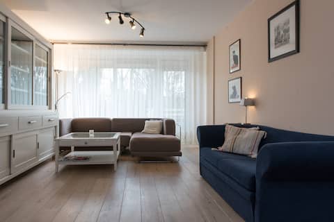 Spacious Apartment, great location!