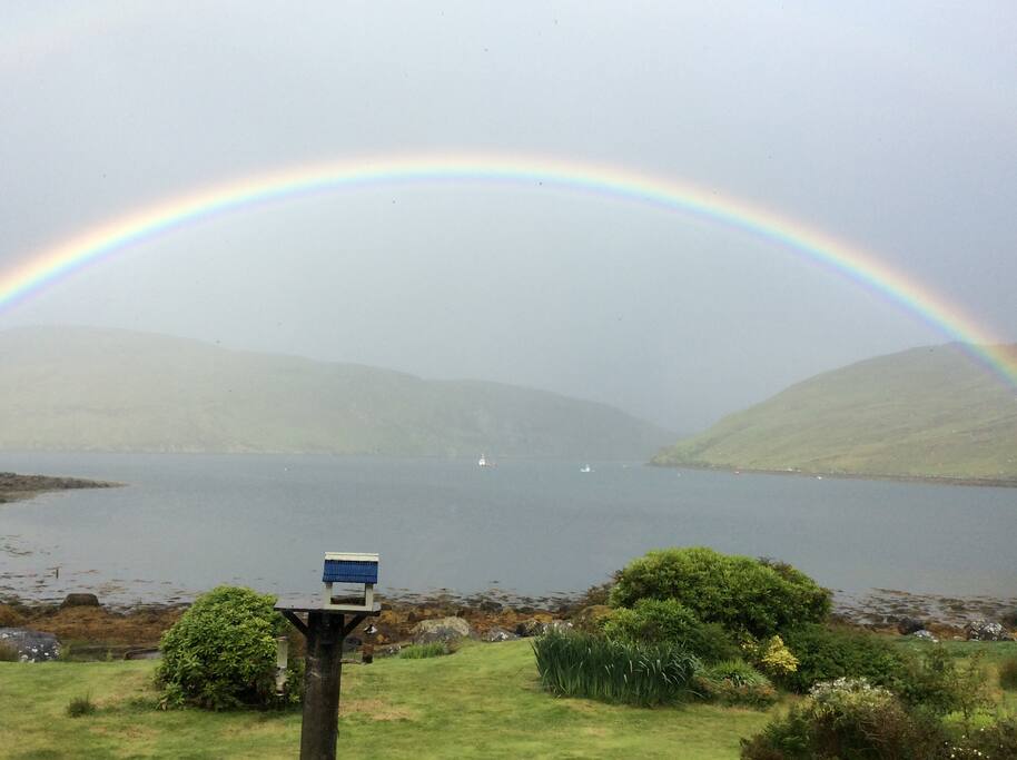 Over the Rainbow !