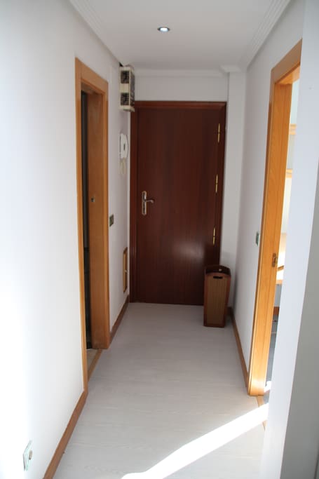 Pasillo entrada baño