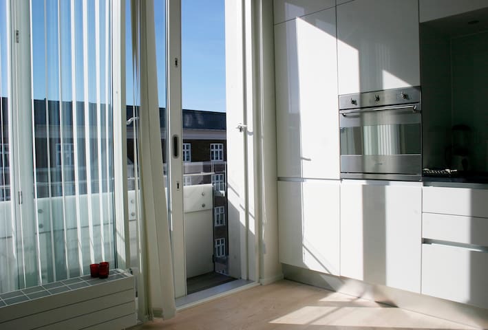 Luxury apartment, Islands Brygge gallery image 2