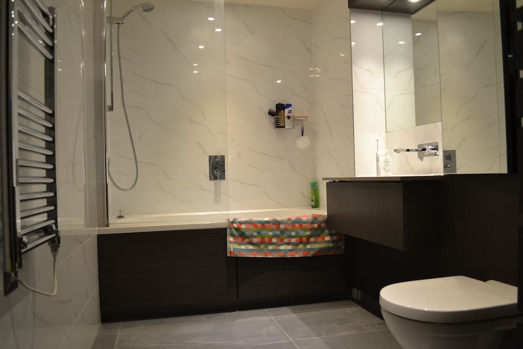 Modern bathroom