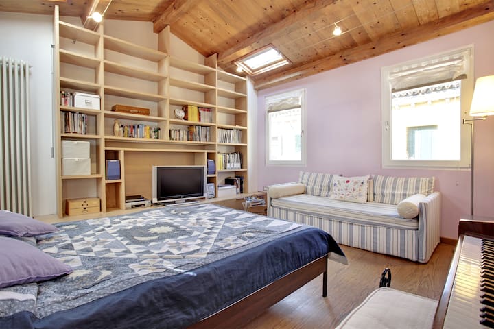 Fenix Apartments managed Airbnb listing 3