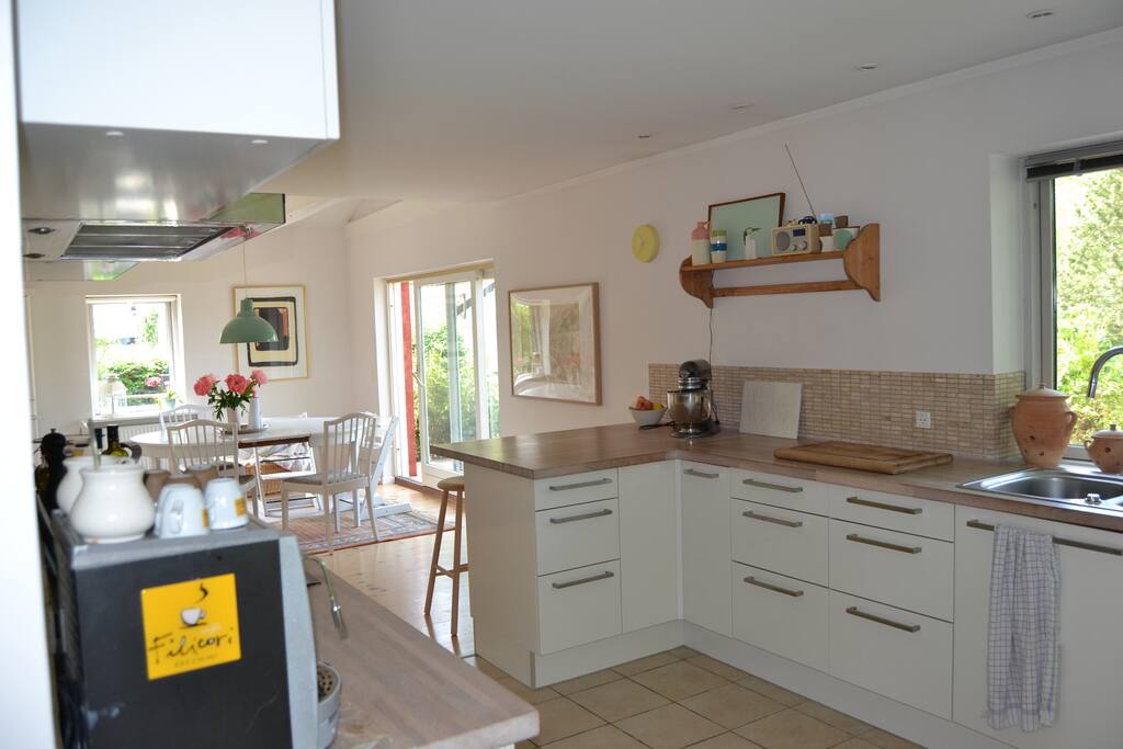 Kitchen and diningarea