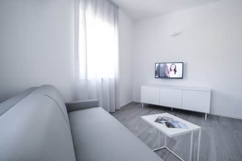Top Airbnb: Stendhal air-conditioned apartment, 55 m2 a Nago Torbole