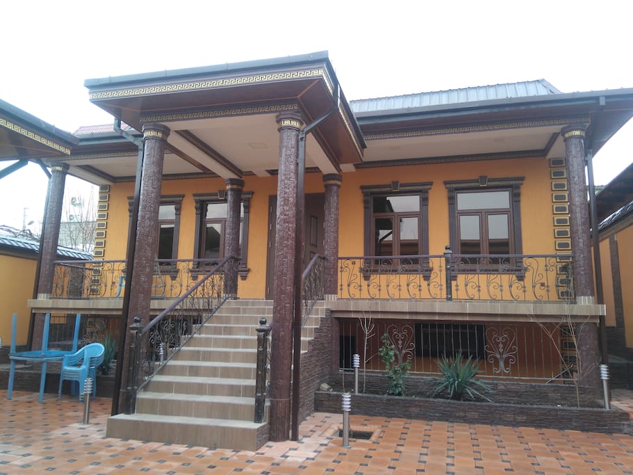 Main view from the yard