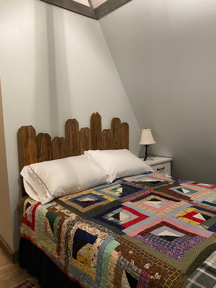 Full size bed