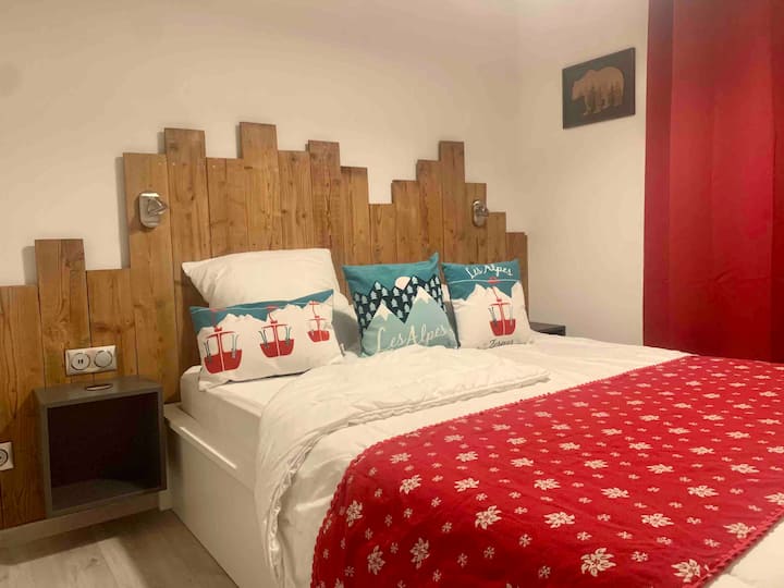Le108BdS
Bedroom double bed